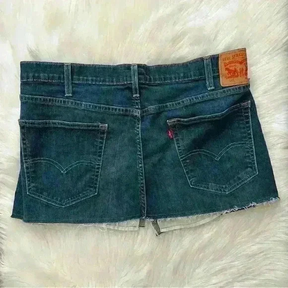 Urban Renewal Vintage Remade Levi's Mini Wrap Skirt Small NWT - Picture 4 of 9